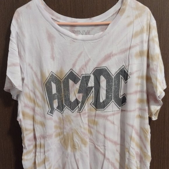 Torrid - Picture 1 of 4